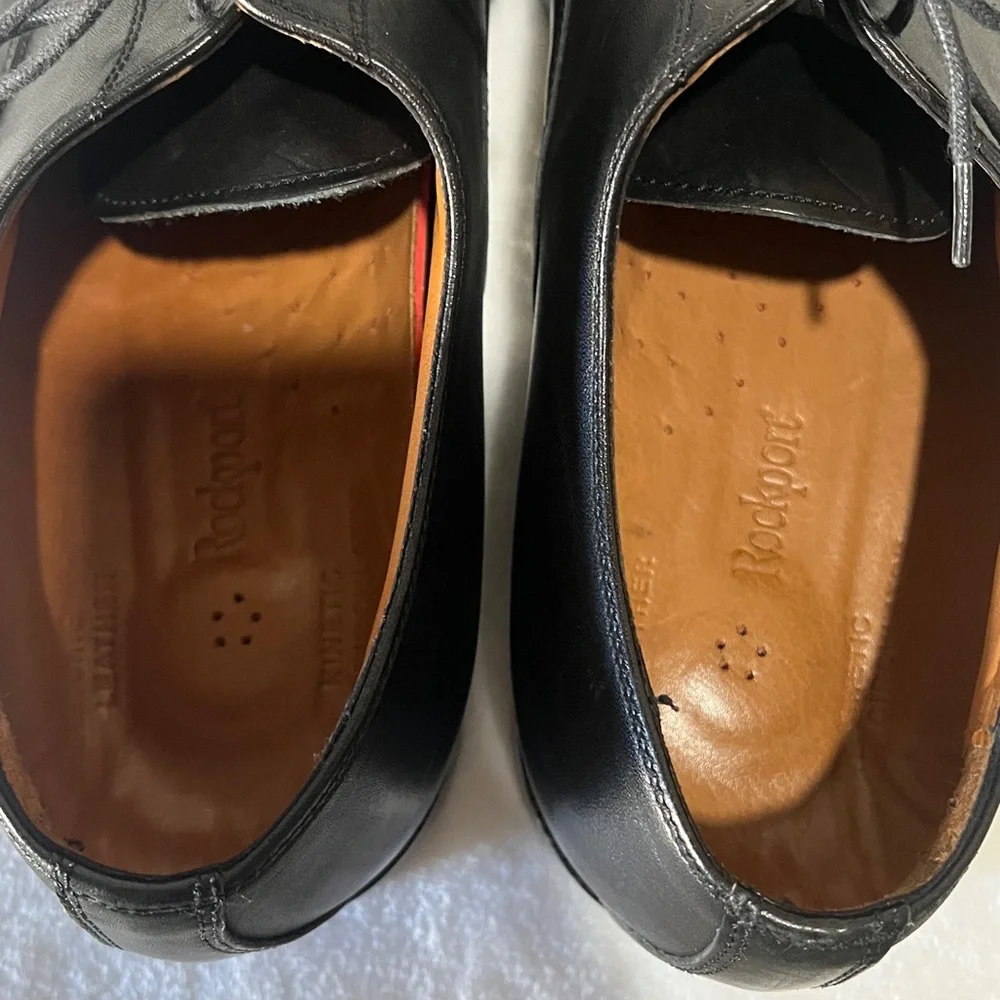 Rockport genuine leather size 7.5 classic Black Leather Men's Dress Shoes